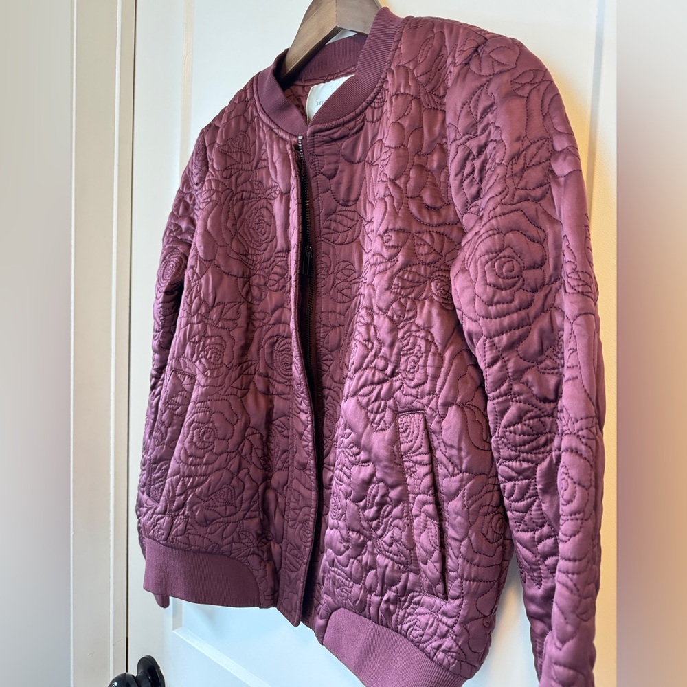 Selected Femme* Rose Quilted Bomber - Picture 3 of 11